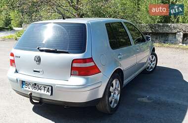 Хэтчбек Volkswagen Golf 2003 в 