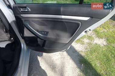 Універсал Volkswagen Golf 2011 в 