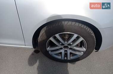 Універсал Volkswagen Golf 2011 в 