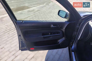 Универсал Volkswagen Golf 2002 в 