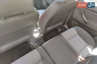 Универсал Volkswagen Golf 2002 в 