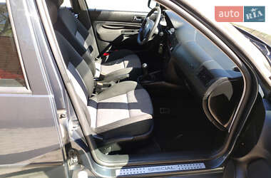 Универсал Volkswagen Golf 2002 в 