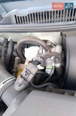Хетчбек Volkswagen Golf 2003 в 