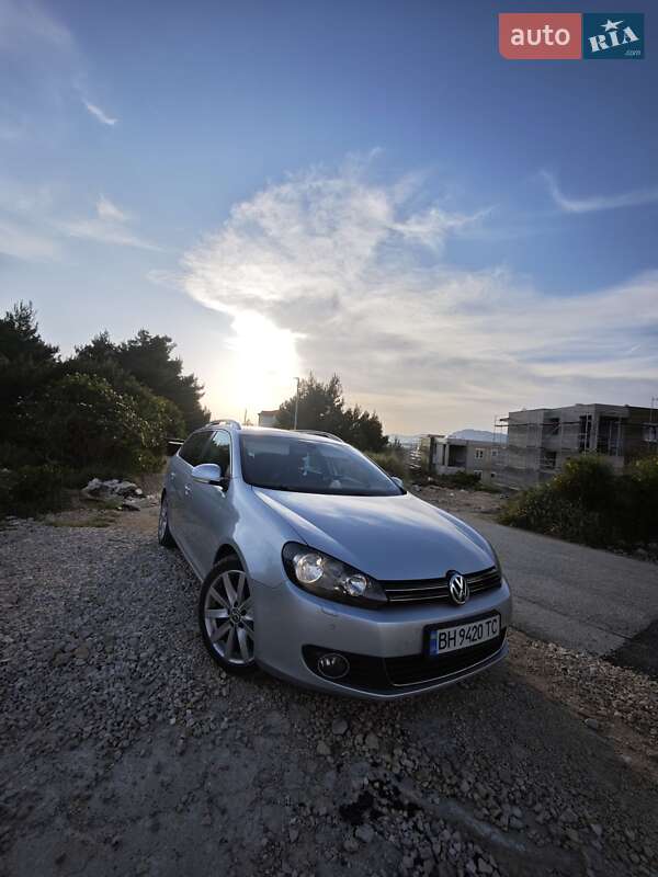 Універсал Volkswagen Golf 2009 в Вінниці