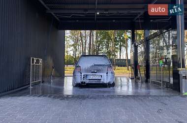 Хэтчбек Volkswagen Golf 1999 в 