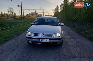 Хетчбек Volkswagen Golf 2001 в Мирополі