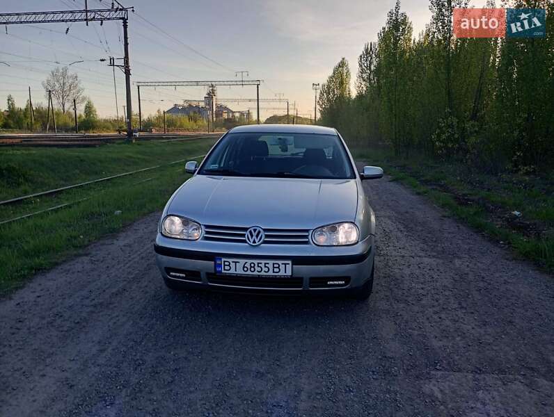 Volkswagen Golf 2001