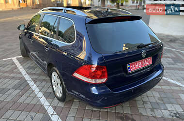 Універсал Volkswagen Golf 2009 в 