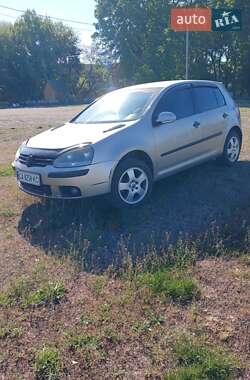 Хетчбек Volkswagen Golf 2004 в 