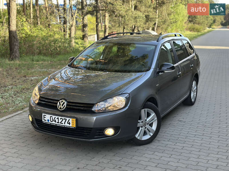 Универсал Volkswagen Golf 2013 в Ровно