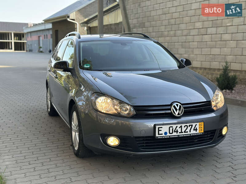 Универсал Volkswagen Golf 2013 в Ровно