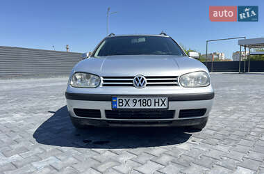 Универсал Volkswagen Golf 2002 в 