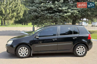 Хэтчбек Volkswagen Golf 2006 в 