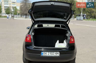 Хэтчбек Volkswagen Golf 2006 в 