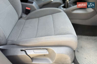 Хэтчбек Volkswagen Golf 2006 в 