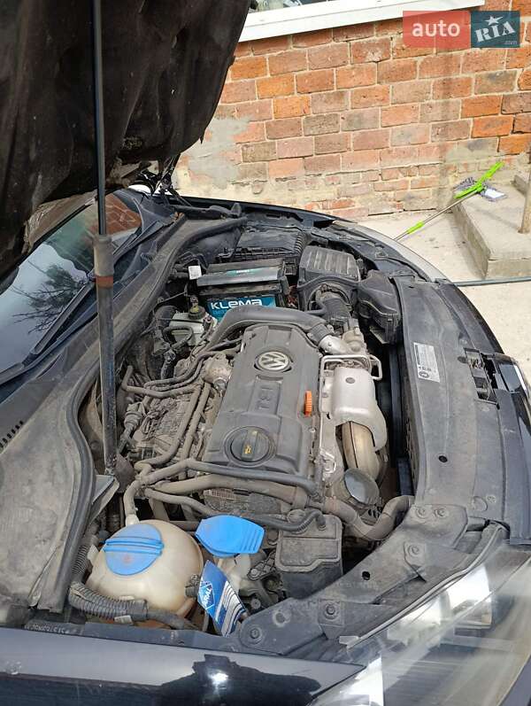 Универсал Volkswagen Golf 2011 в Сумах