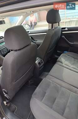 Универсал Volkswagen Golf 2011 в 