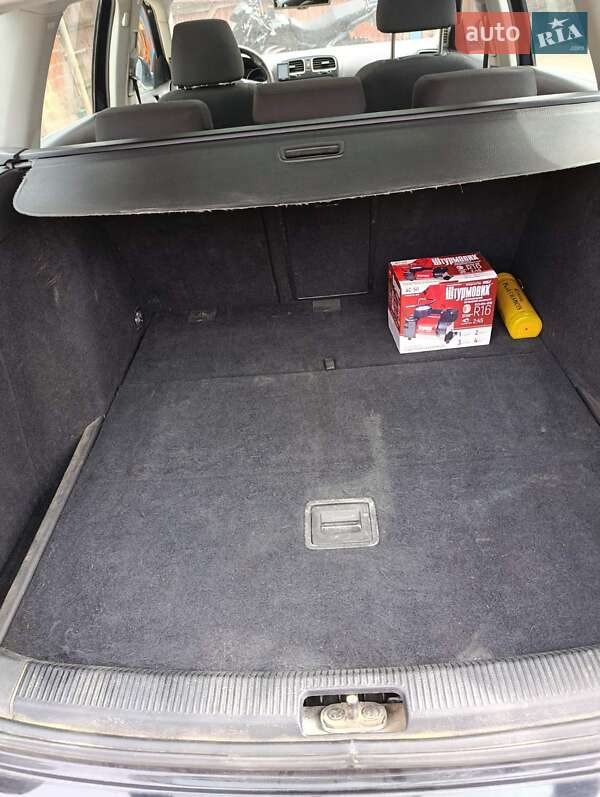 Универсал Volkswagen Golf 2011 в Сумах