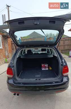 Универсал Volkswagen Golf 2011 в 