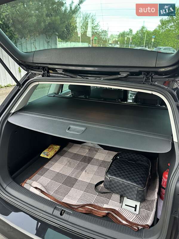 Универсал Volkswagen Golf 2015 в Харькове