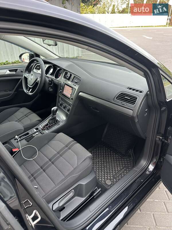 Универсал Volkswagen Golf 2015 в Харькове