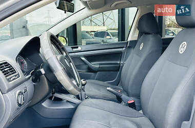 Хетчбек Volkswagen Golf 2007 в 