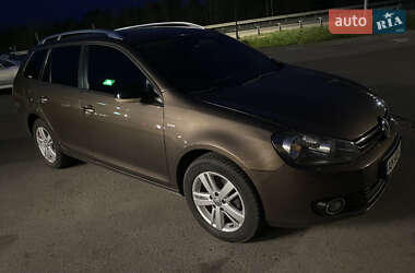Универсал Volkswagen Golf 2012 в 