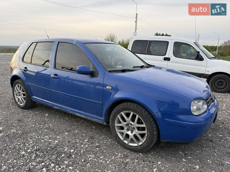 Хэтчбек Volkswagen Golf 1998 в 