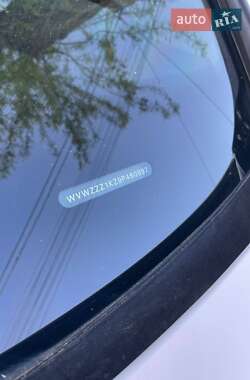 Хэтчбек Volkswagen Golf 2009 в 