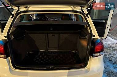 Хэтчбек Volkswagen Golf 2009 в 