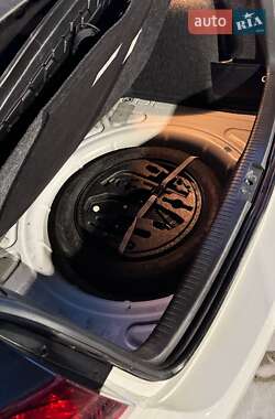 Хэтчбек Volkswagen Golf 2009 в 