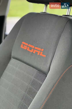 Хэтчбек Volkswagen Golf 2007 в 