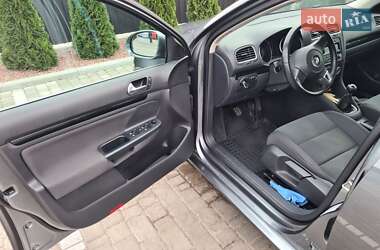 Универсал Volkswagen Golf 2010 в 