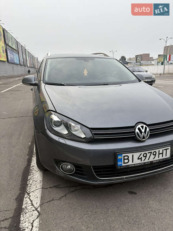 Универсал Volkswagen Golf 2010 в Полтаве