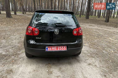 Хетчбек Volkswagen Golf 2008 в 