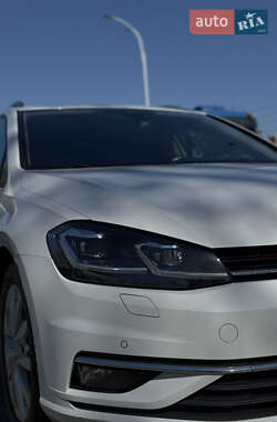 Універсал Volkswagen Golf 2018 в 
