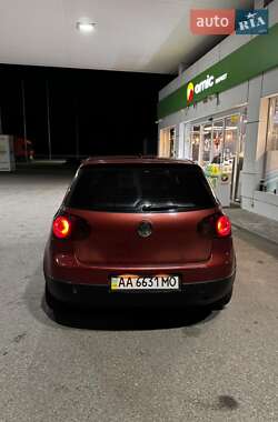 Хетчбек Volkswagen Golf 2008 в 