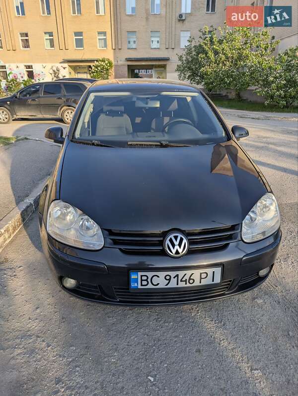 Volkswagen Golf 2004