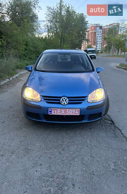 Хетчбек Volkswagen Golf 2005 в 