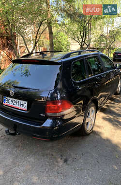 Универсал Volkswagen Golf 2013 в 