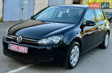 Хэтчбек Volkswagen Golf 2009 в Ровно