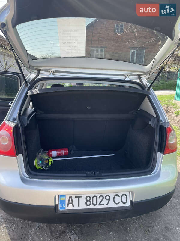 Хетчбек Volkswagen Golf 2008 в Івано-Франківську