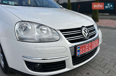 Универсал Volkswagen Golf 2009 в 