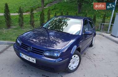 Хетчбек Volkswagen Golf 2003 в Львові