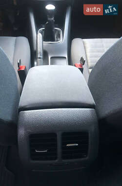Хэтчбек Volkswagen Golf 2007 в 