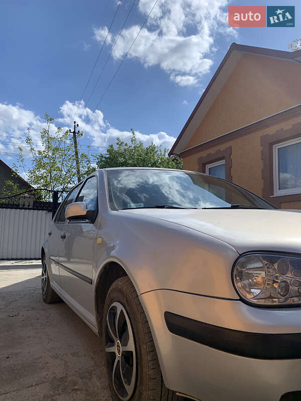 Volkswagen Golf 1999