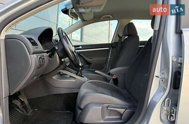 Універсал Volkswagen Golf 2008 в 