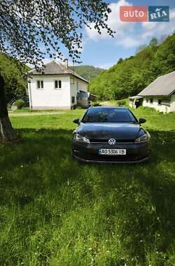 Универсал Volkswagen Golf 2014 в 