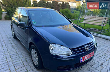 Хэтчбек Volkswagen Golf 2007 в 