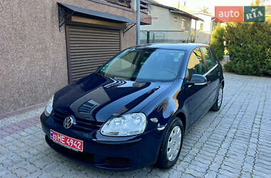 Хэтчбек Volkswagen Golf 2007 в 